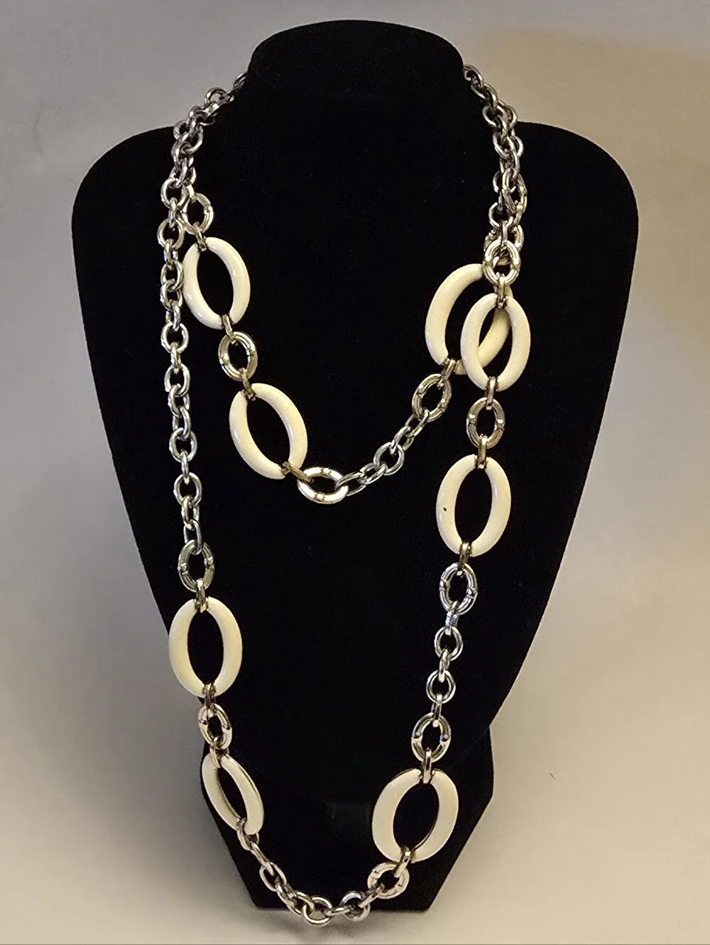 Vintage Silver & Cream Resin Oval Link Long Chain Statement Necklace